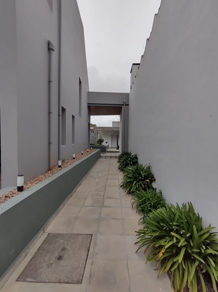 EXCELENTE PROPIEDAD A LA VENTA