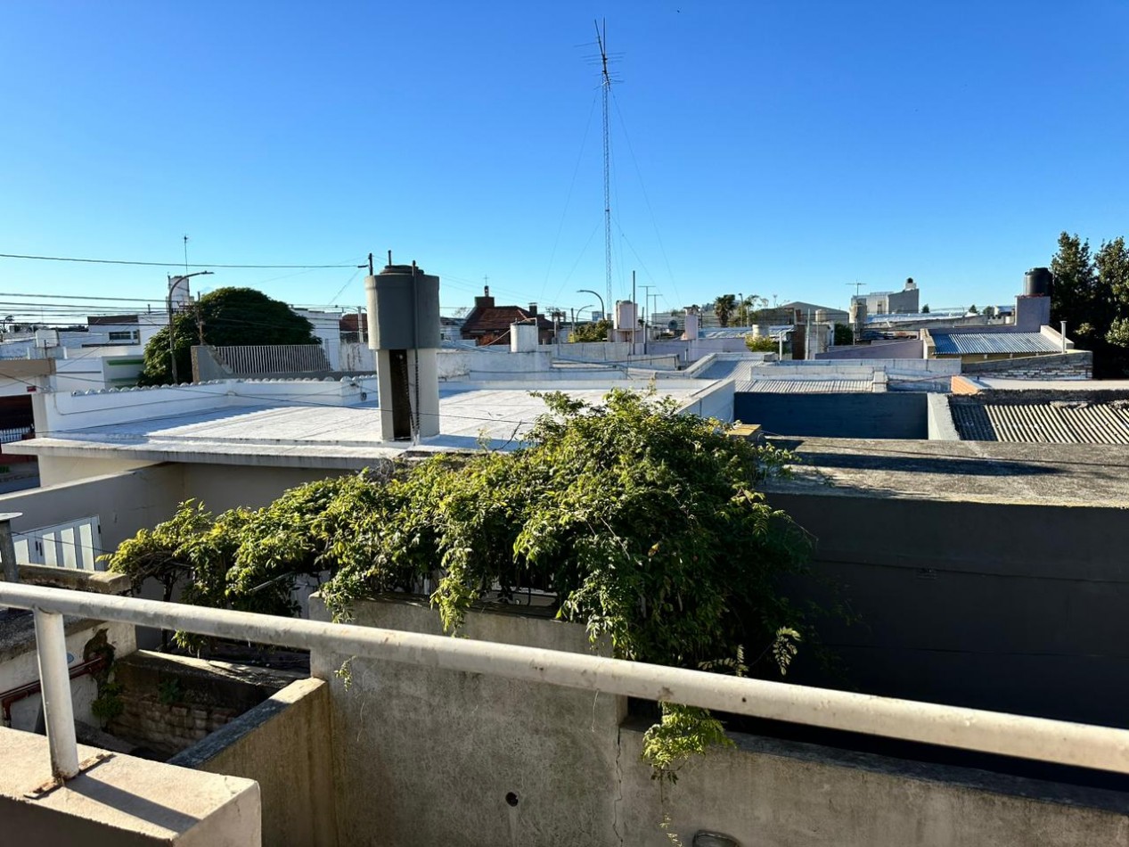 OPORTUNIDAD DE DEPARTAMENTO EN MARIANO MORENO