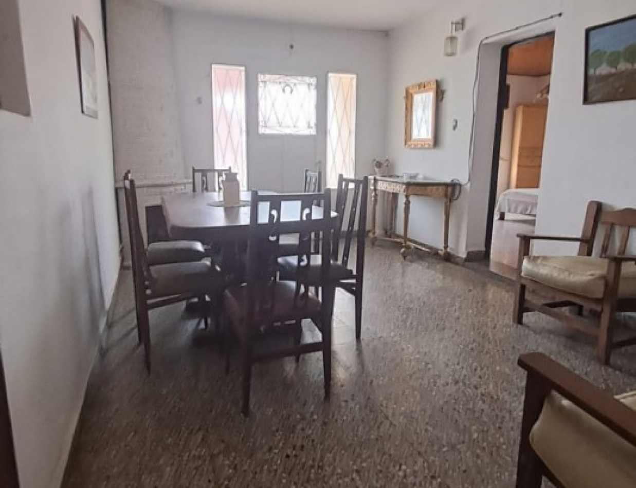 VENDE CASA EN ROCA MERL