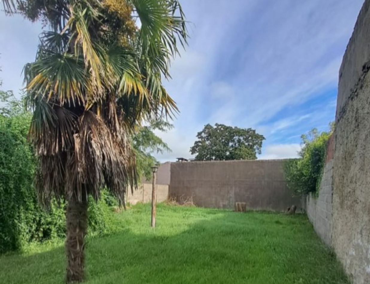 VENDE CASA EN ROCA MERL