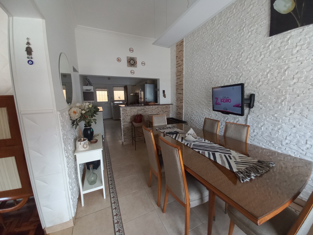Casa en Venta - Dos Viviendas en Una - Pueblo Nuevo