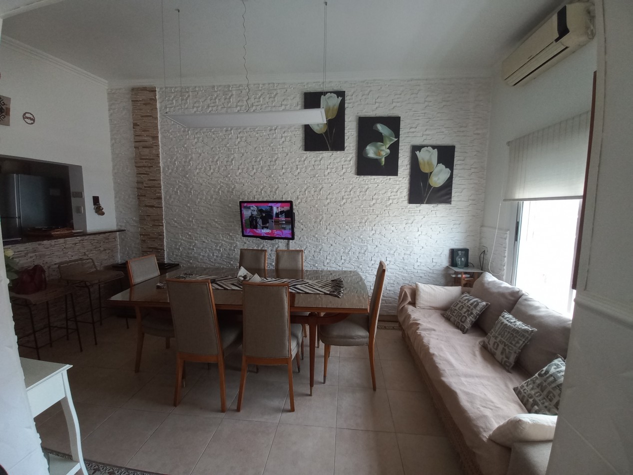 Casa en Venta - Dos Viviendas en Una - Pueblo Nuevo