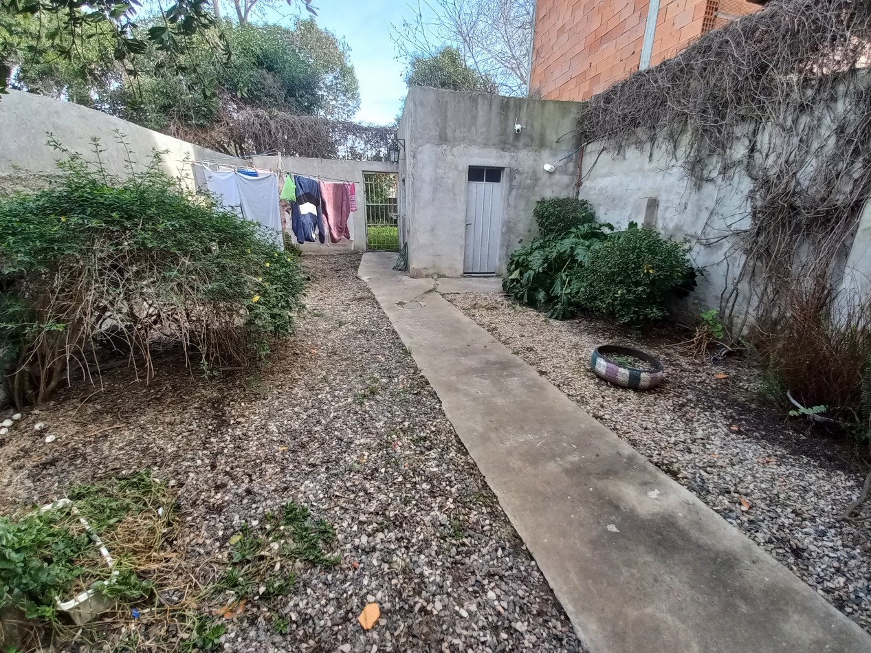 Casa en Venta - Dos Viviendas en Una - Pueblo Nuevo