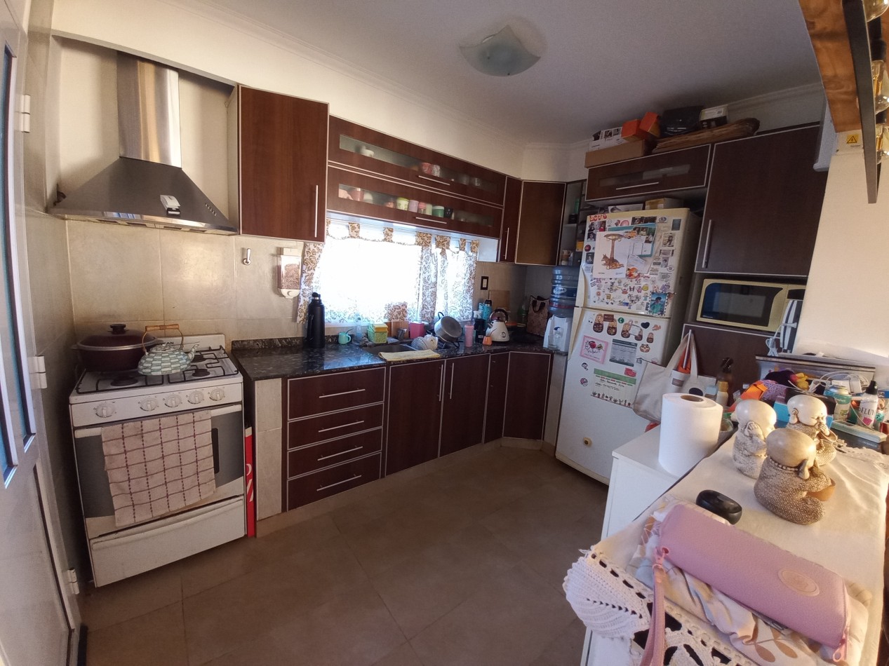 Moderna casa en venta - Barrio San Vicente