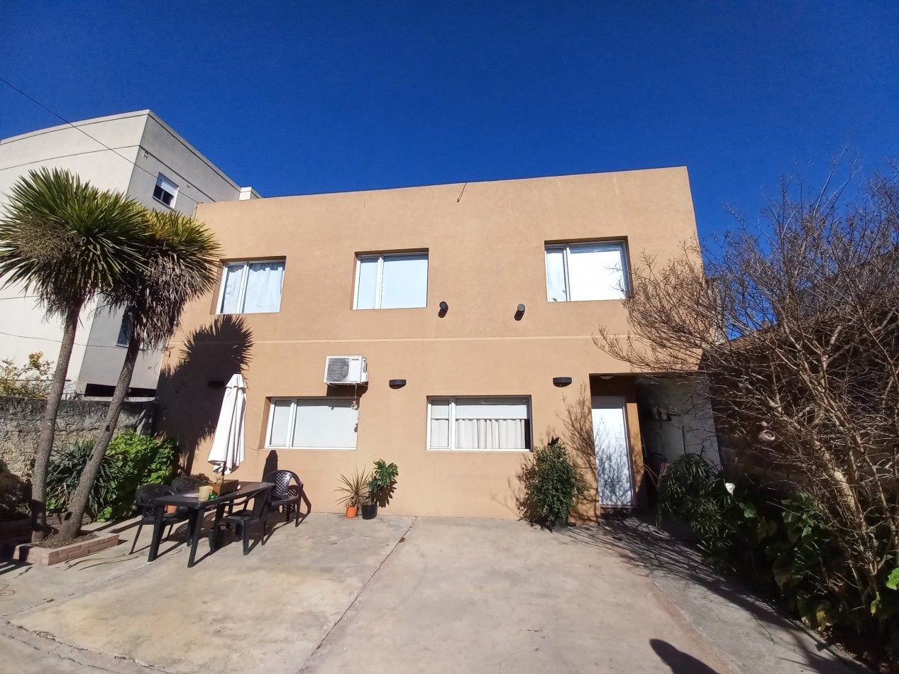 Moderna casa en venta - Barrio San Vicente