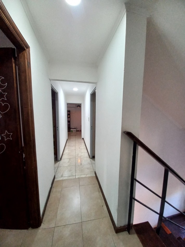 Moderna casa en venta - Barrio San Vicente