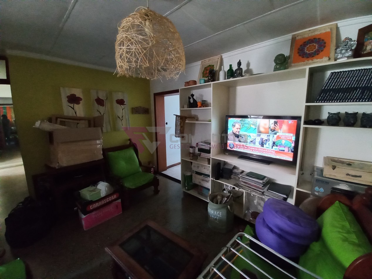 Casa en barrio CECO