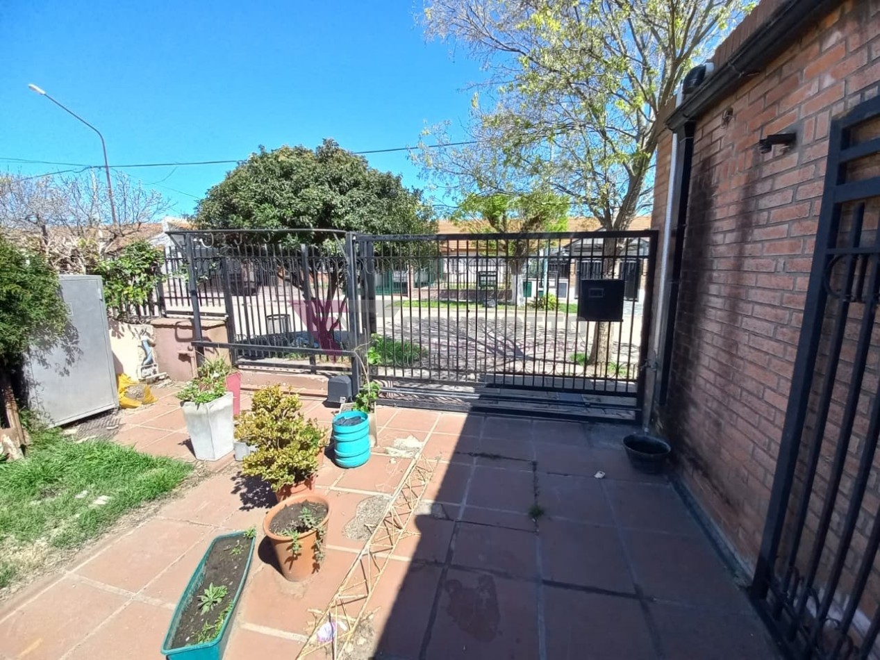 Casa en barrio CECO